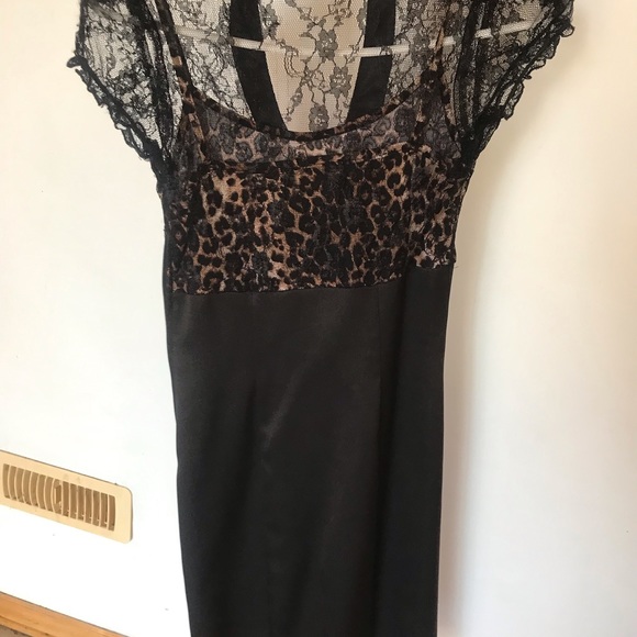 Le chateau dress black , strechy bottom , lace on top, leopard camisole under - Picture 2 of 5